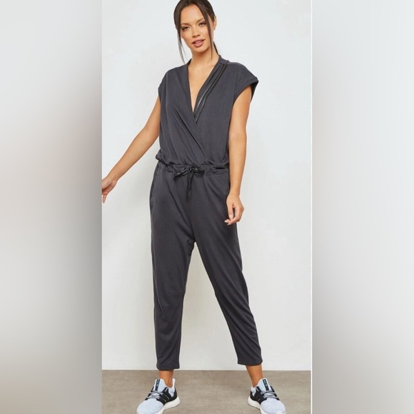 ADIDAS Women’s Charcoal Gray WANDERLUST Wrap Front Climalite Jumpsuit LARGE - Picture 1 of 16